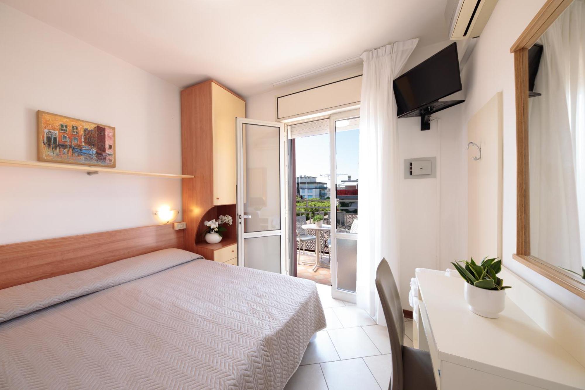 Hotel Madison Lido di Jesolo Esterno foto