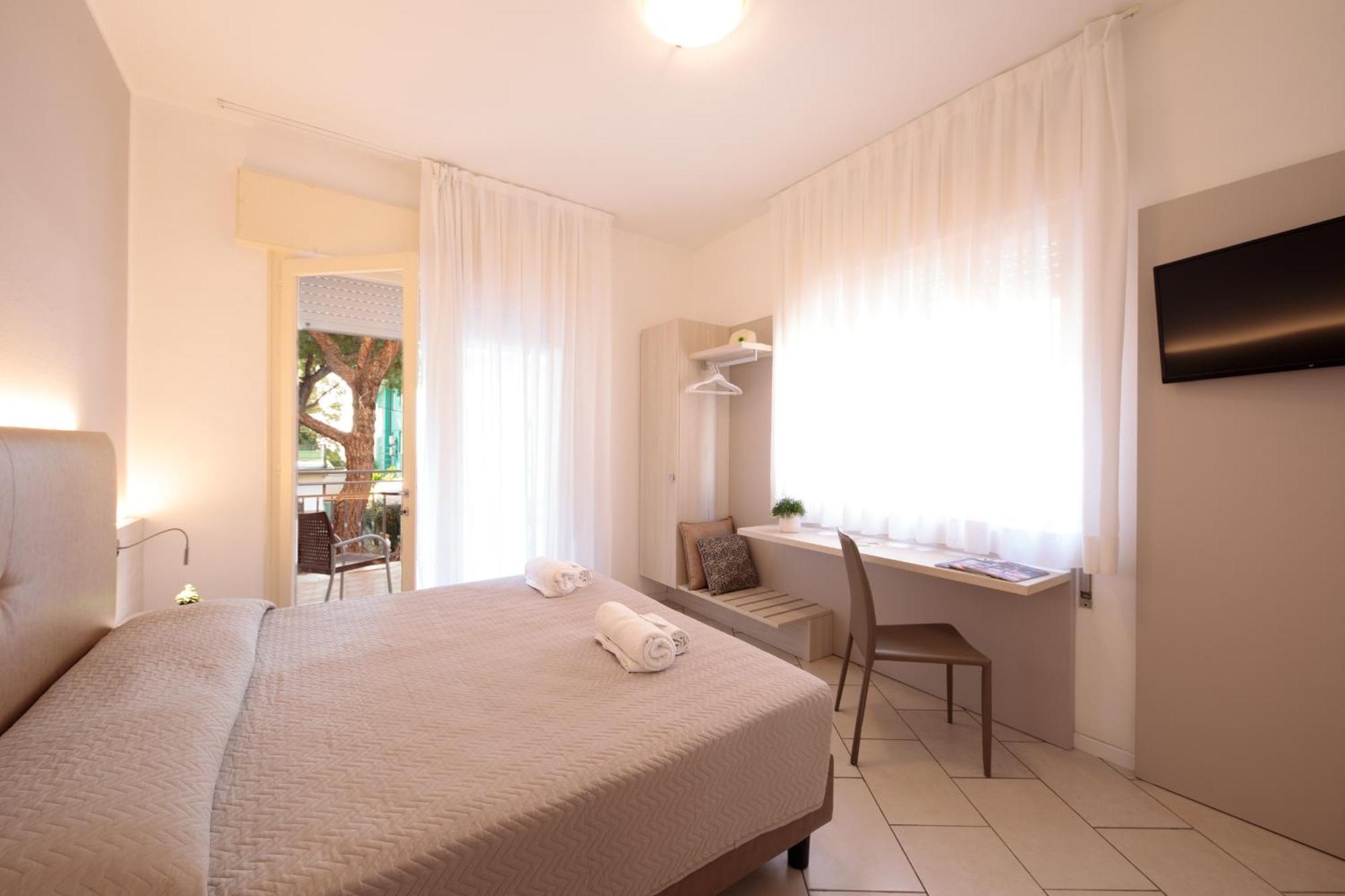 Hotel Madison Lido di Jesolo Esterno foto
