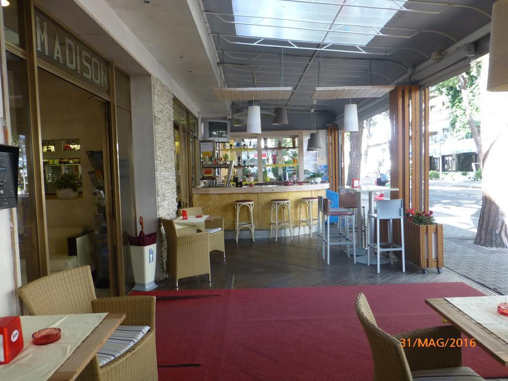 Hotel Madison Lido di Jesolo Esterno foto