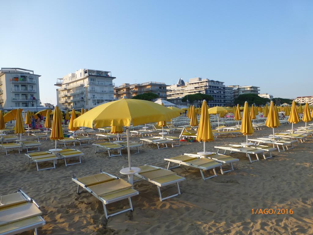 Hotel Madison Lido di Jesolo Esterno foto