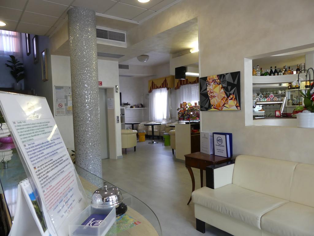 Hotel Madison Lido di Jesolo Esterno foto