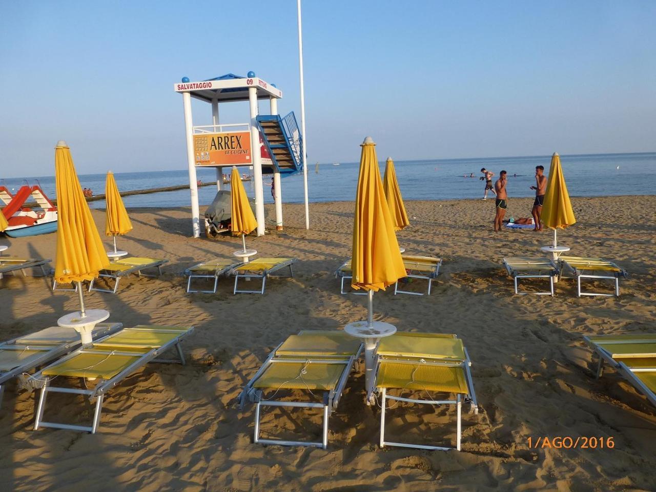 Hotel Madison Lido di Jesolo Esterno foto